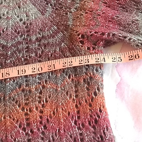 Long Sleeve, Crew Neck Sweater - DC Jeans, size 1X - Picture 6 of 7